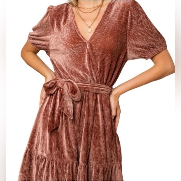 Gilli Dresses & Skirts - Gilli Ripped Velvet Copper Shimmer Textured Dress. Large NWT